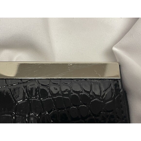 Black Crocodile pattern Leather Clutch with Compartments Preowned - Picture 8 of 9